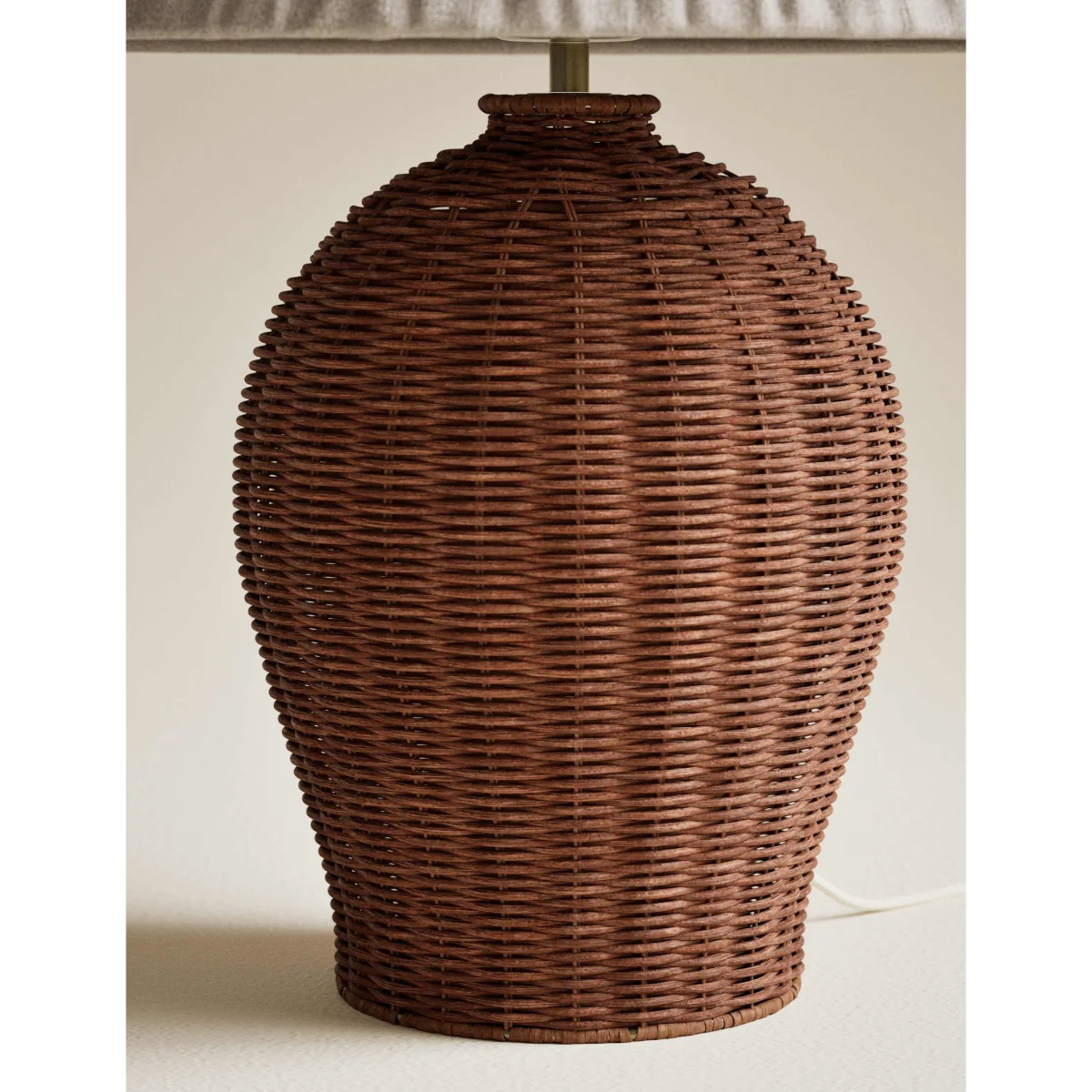 M&S Wicker Pleated Shade Table Lamp Natural – image 4