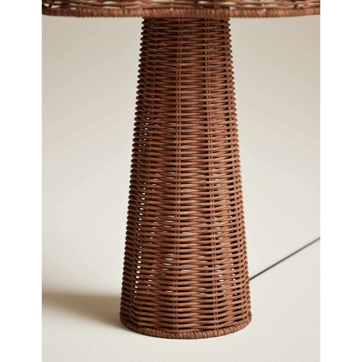 M&S All Over Wicker Scallop Table Lamp Natural – image 4