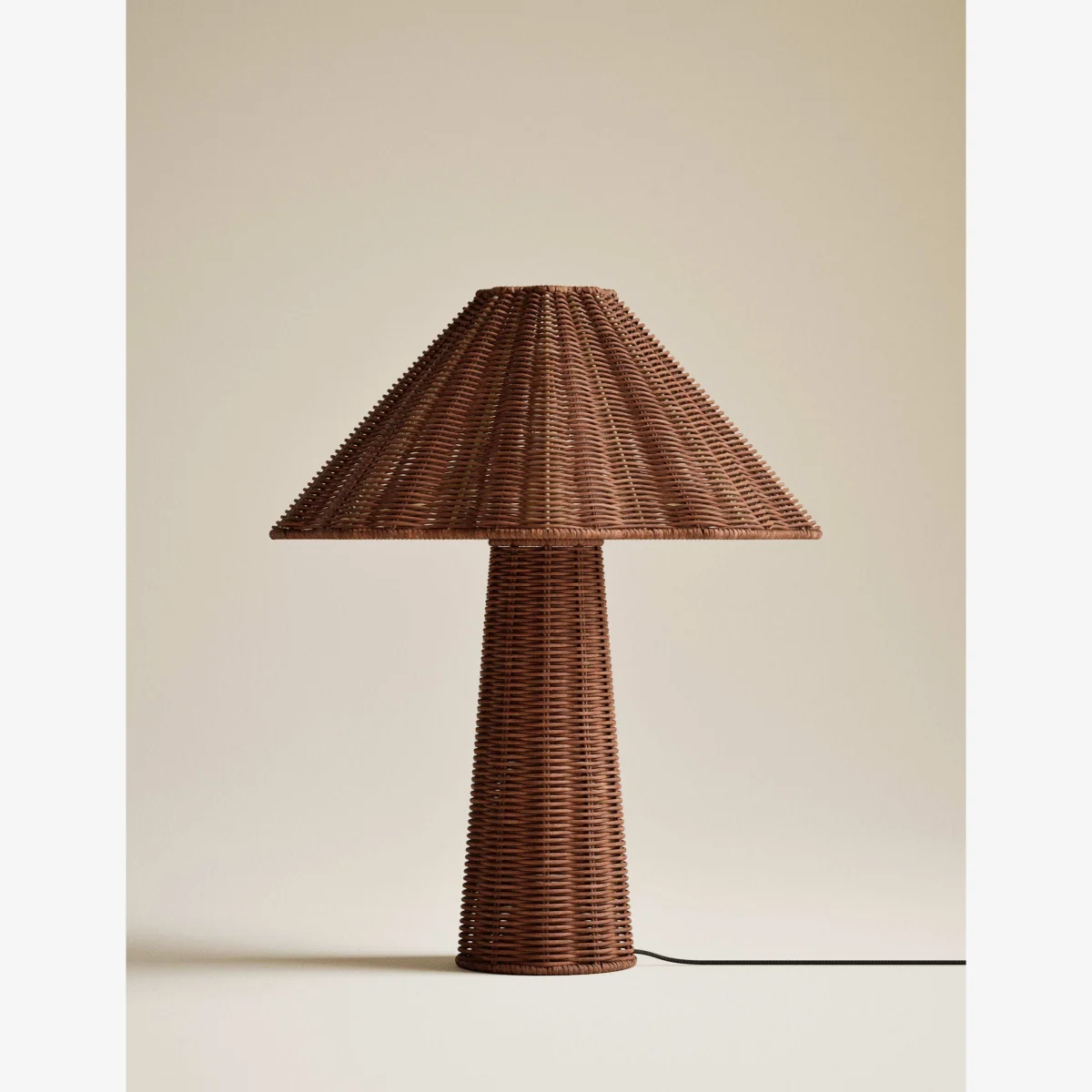 M&S All Over Wicker Scallop Table Lamp Natural – image 1