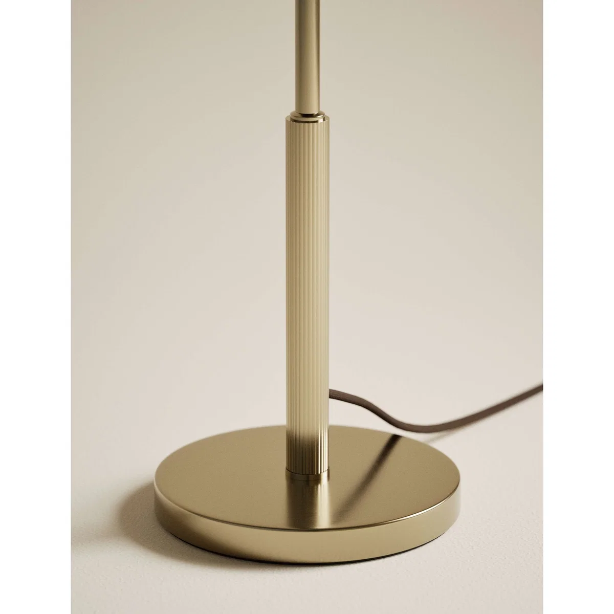 M&S Glass 4 Head Floor Lamp Antique Brass – image 4