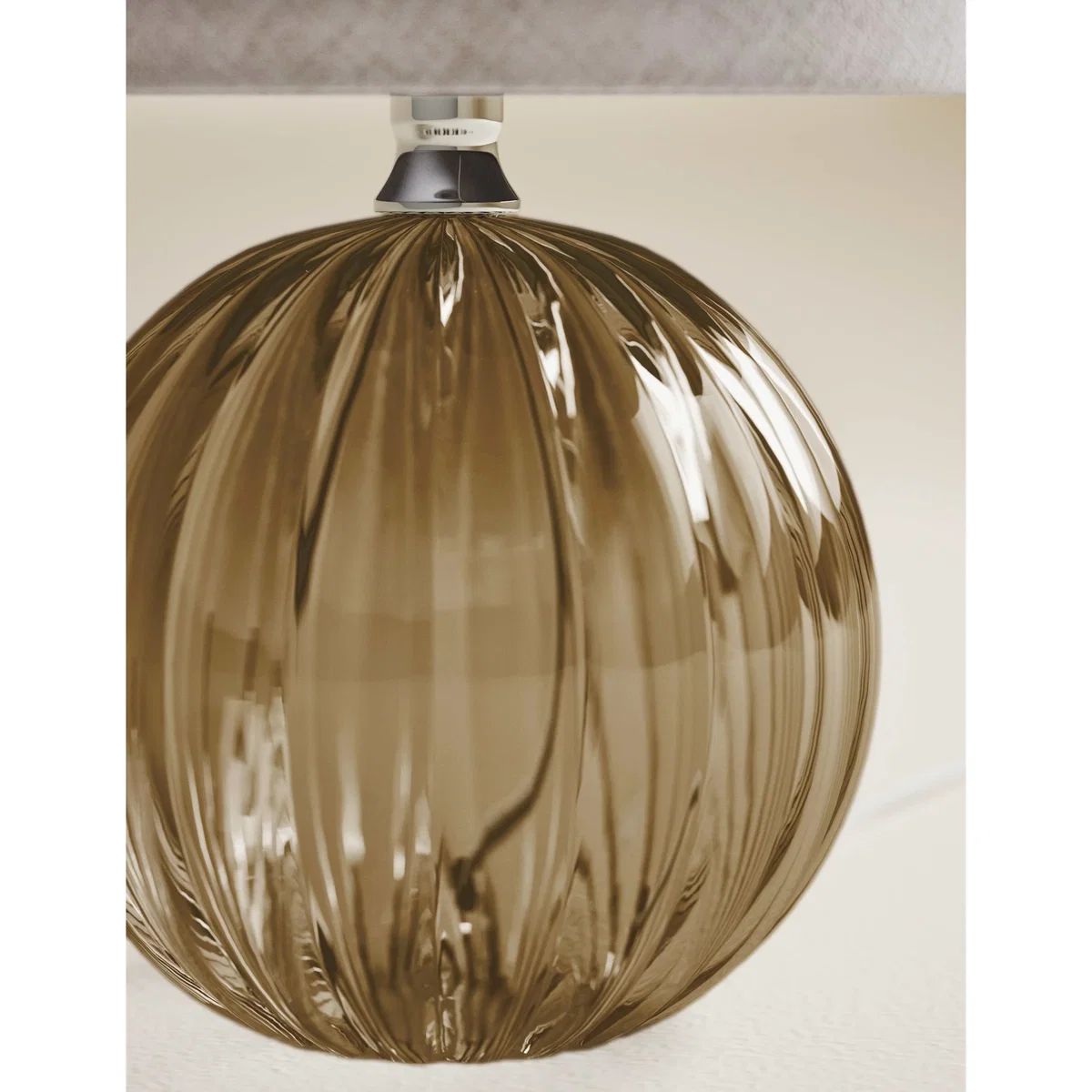 M&S Glass Table Lamp Brown – image 4