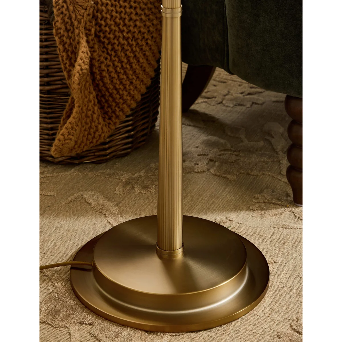 Laura Ashley Sullivan Metal Floor Lamp Champagne – image 4