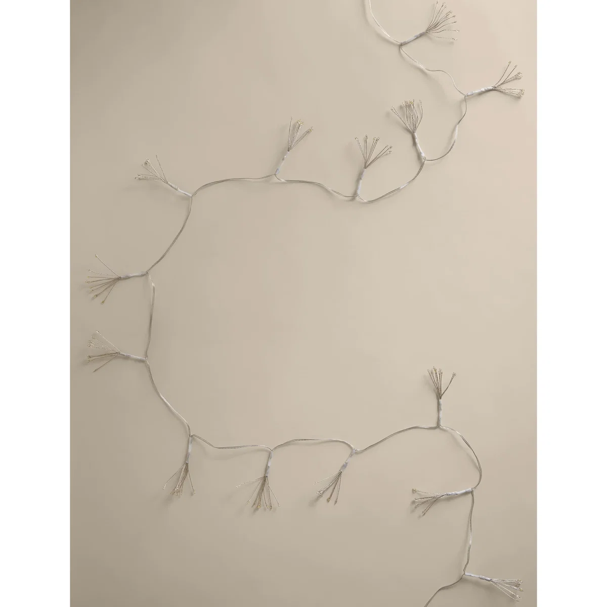M&S 200 Pre-Lit Wire Cluster Garland White – image 2