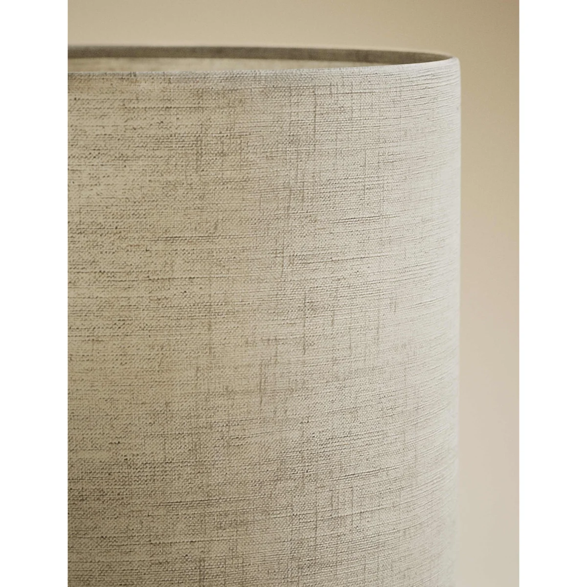 M&S X Kelly Hoppen Kelly Hoppen Castle Resin Lamp Black – image 4