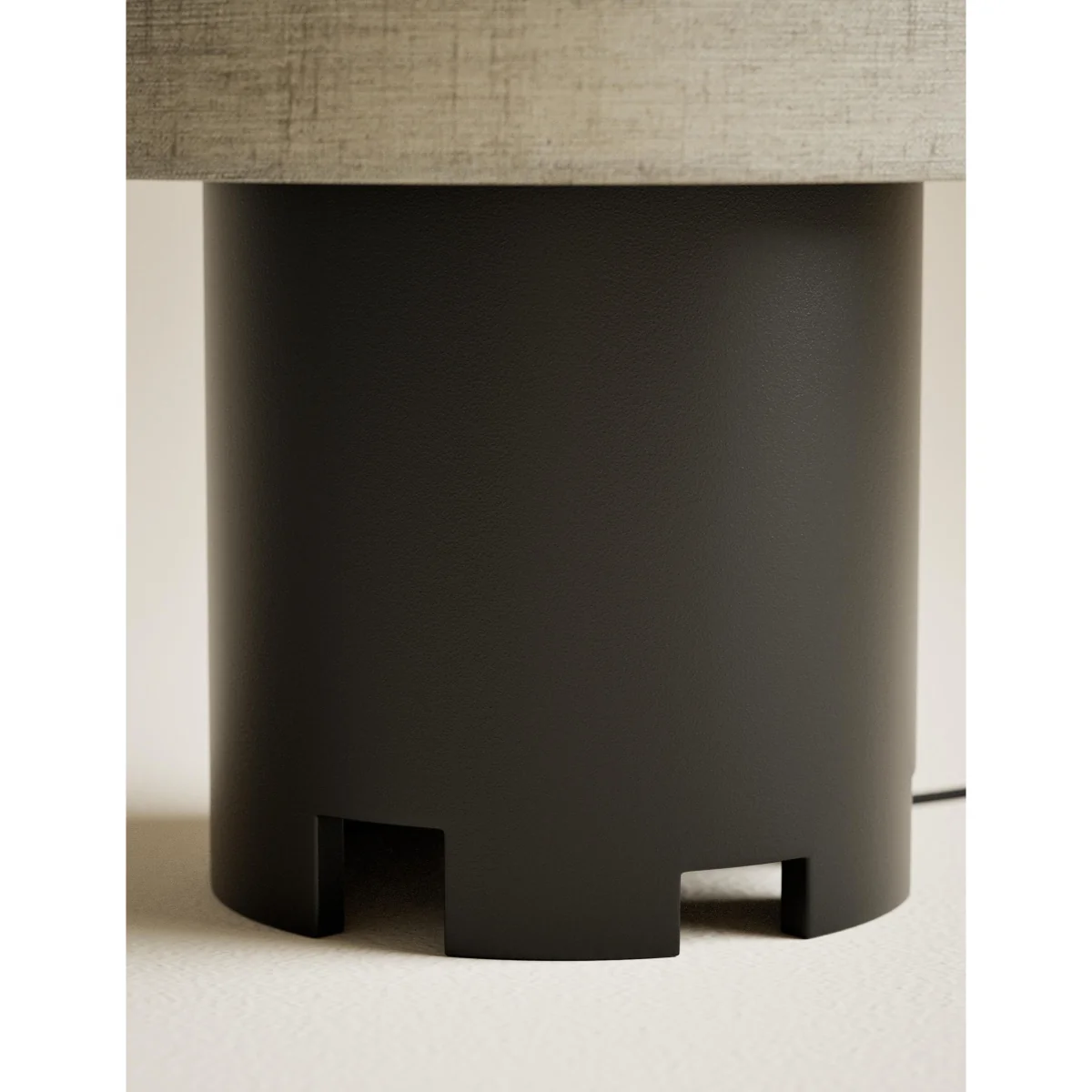 M&S X Kelly Hoppen Kelly Hoppen Castle Resin Lamp Black – image 5