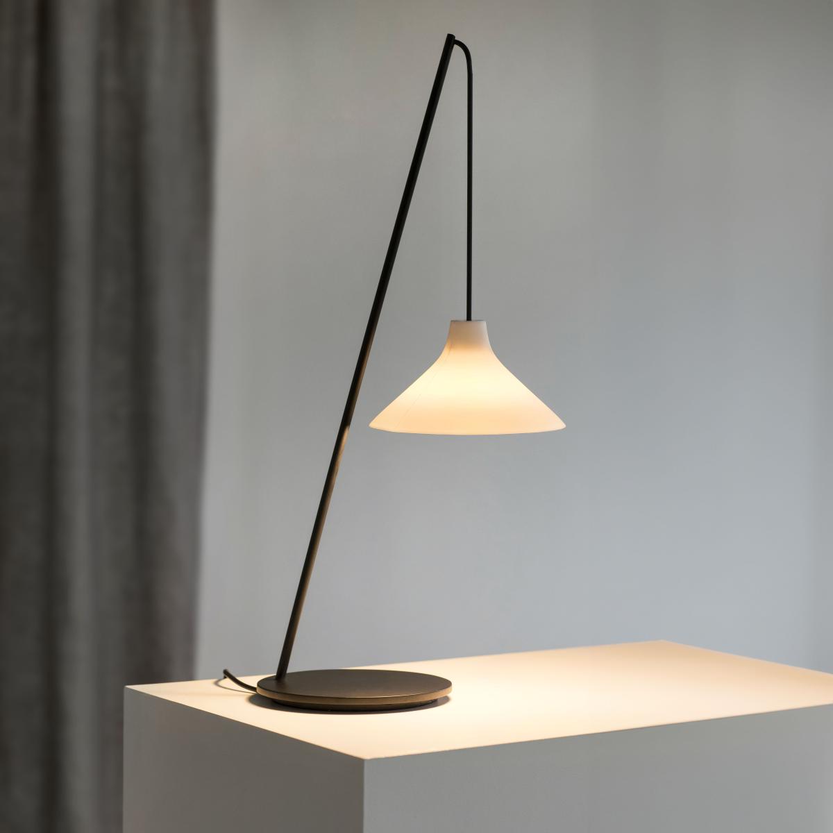 Seam Table lamp ceramic white / H 71 cm - Serax – image 3