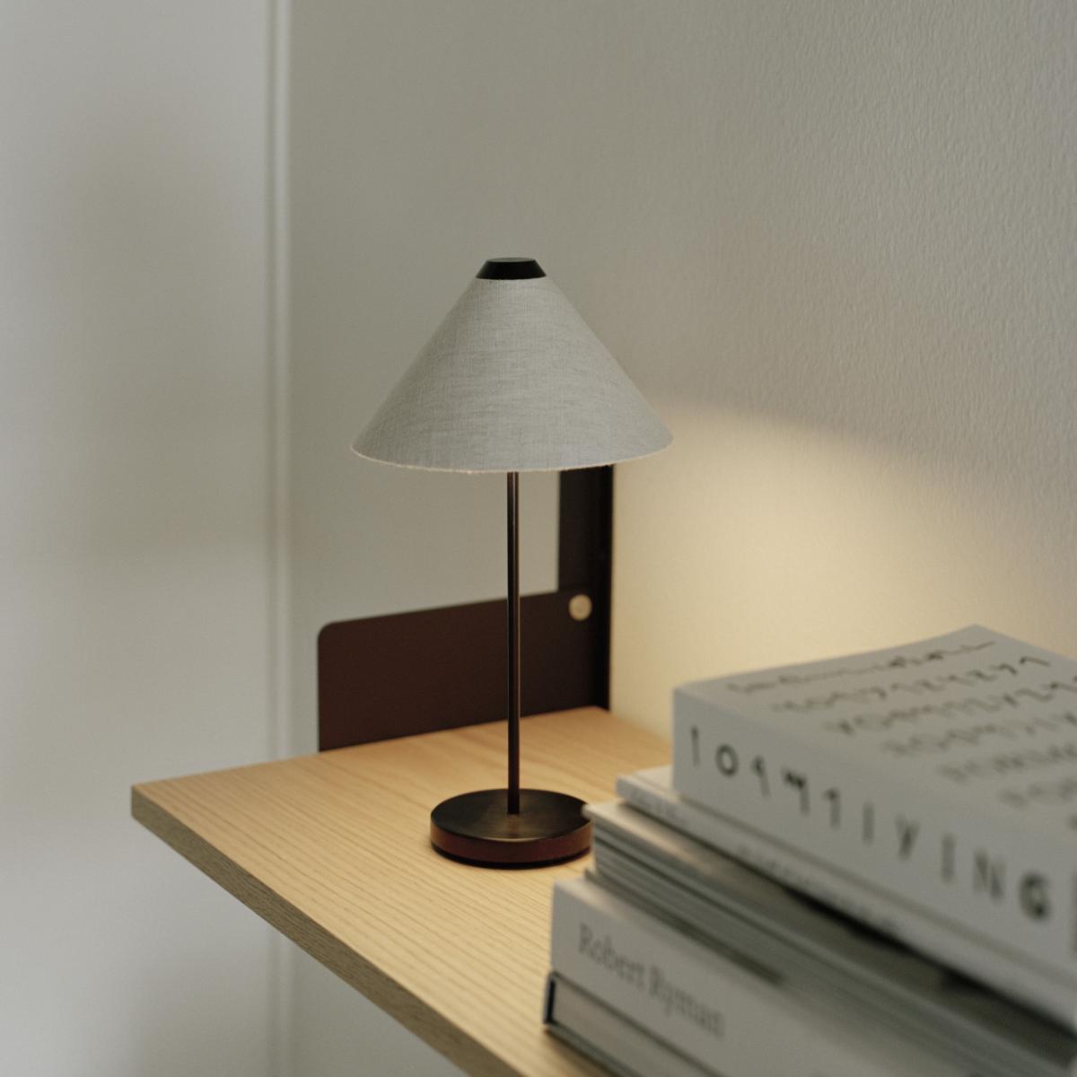 Brolly LED Wireless rechargeable lamp textile beige - NEW WORKS – image 3