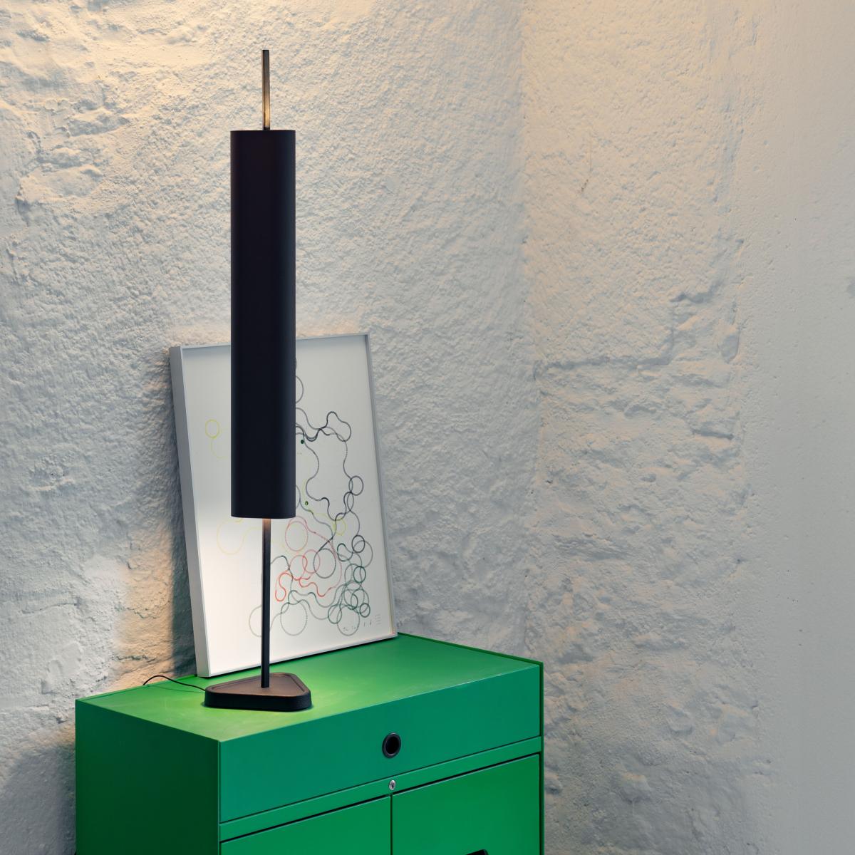 Emi Table lamp metal red / Erwan Bouroullec , 2023 - Flos – image 3