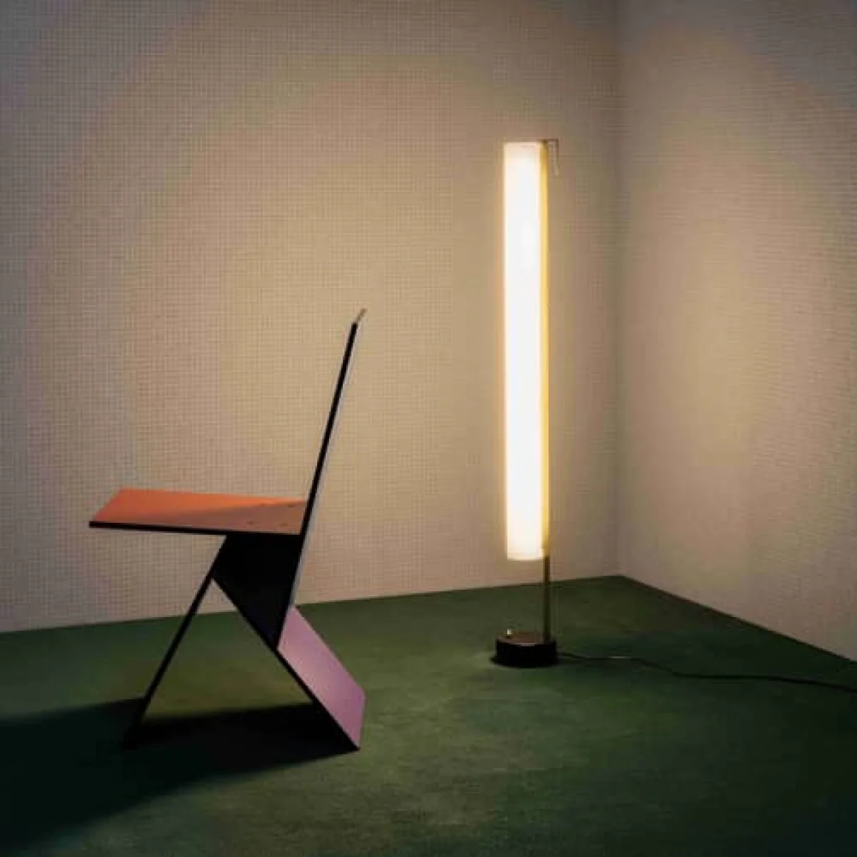 G54 Floor lamp plastic material white / LED - 1959 Reissue, Pierre Guariche - SAMMODE STUDIO – image 3