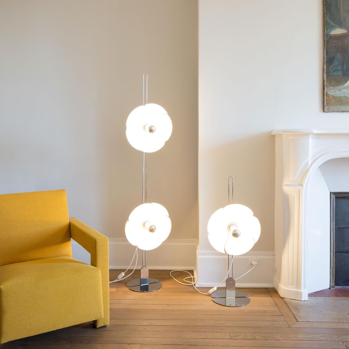 2093-150 Floor lamp metal white / 2 flowers - Olivier Mourgue, 1967 - DISDEROT – image 4