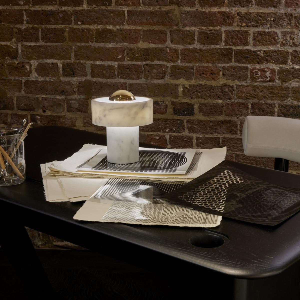 Wireless rechargeable lamp Stone Portable LED stone / Ø 19 x H 19 cm - Tom Dixon – image 4