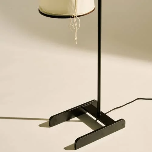 Silk Lantern Floor lamp textile beige / Natural Silk - 1951 - Gubi – image 8