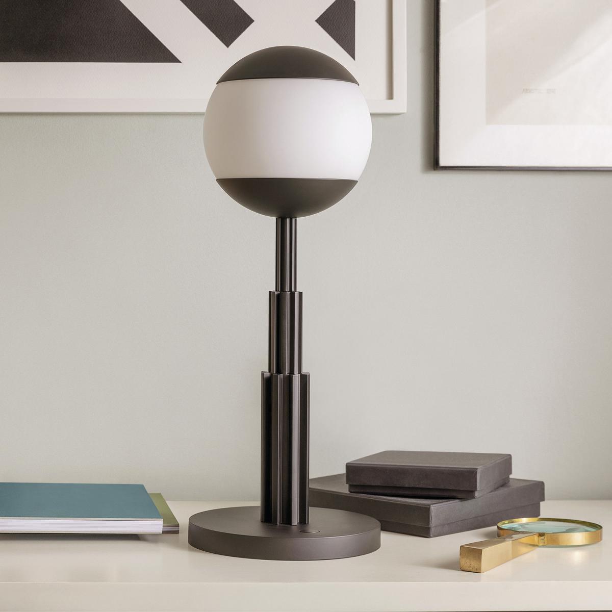 Wireless rechargeable lamp metal glass / Aldo Rossi, 1991 - Ø 18 x H 47 cm - Alessi – image 2