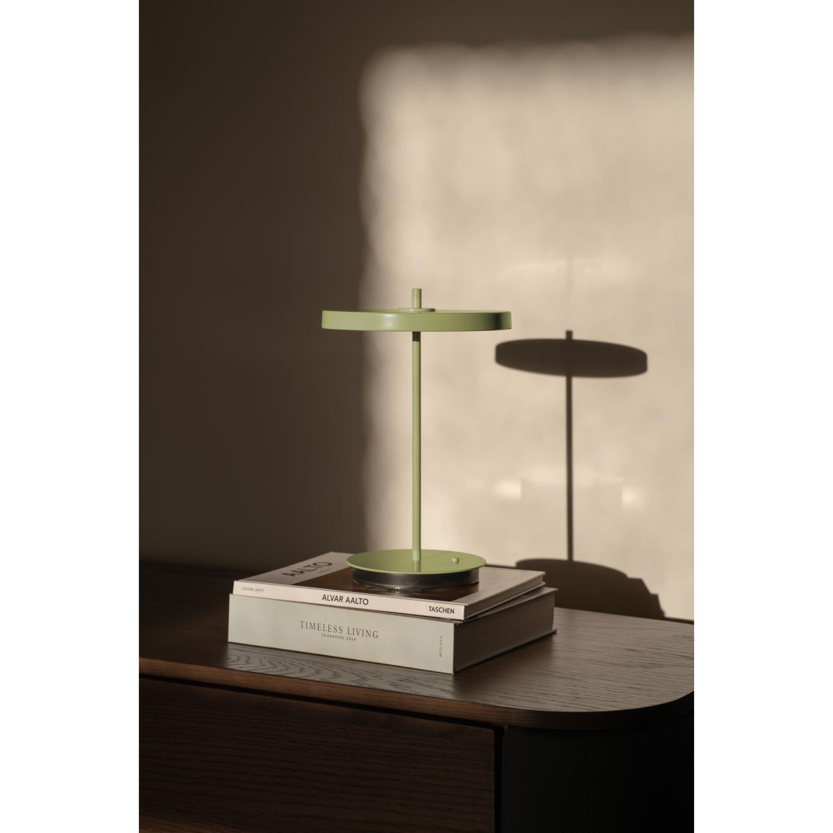 Umage Asteria Move portable table lamp Monochrome-leaf – image 5