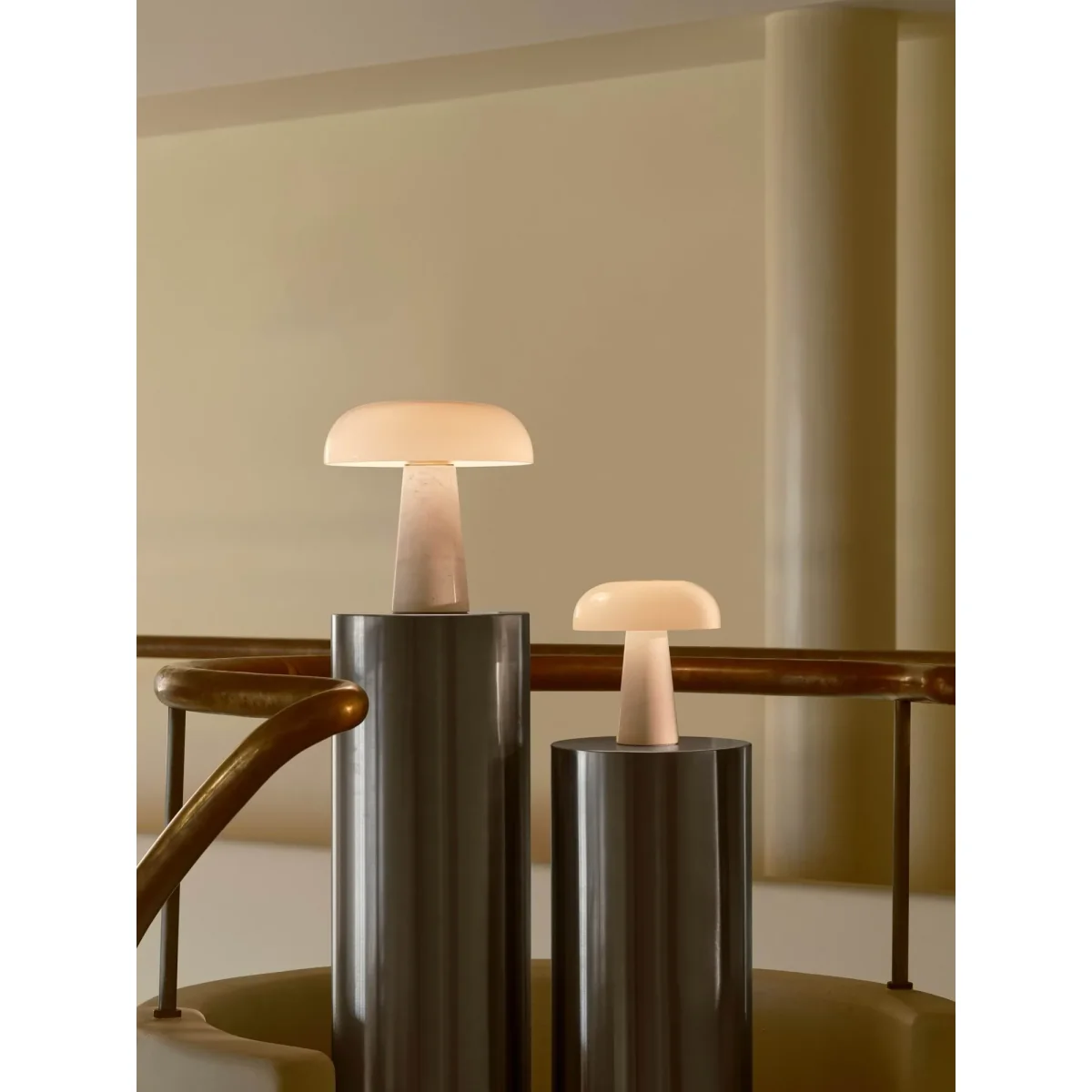 Design For The People Glossy table lamp White mini 24 cm – image 5