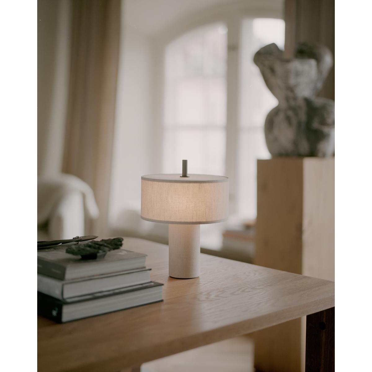 New Works Margin portable table lamp Beige – image 5