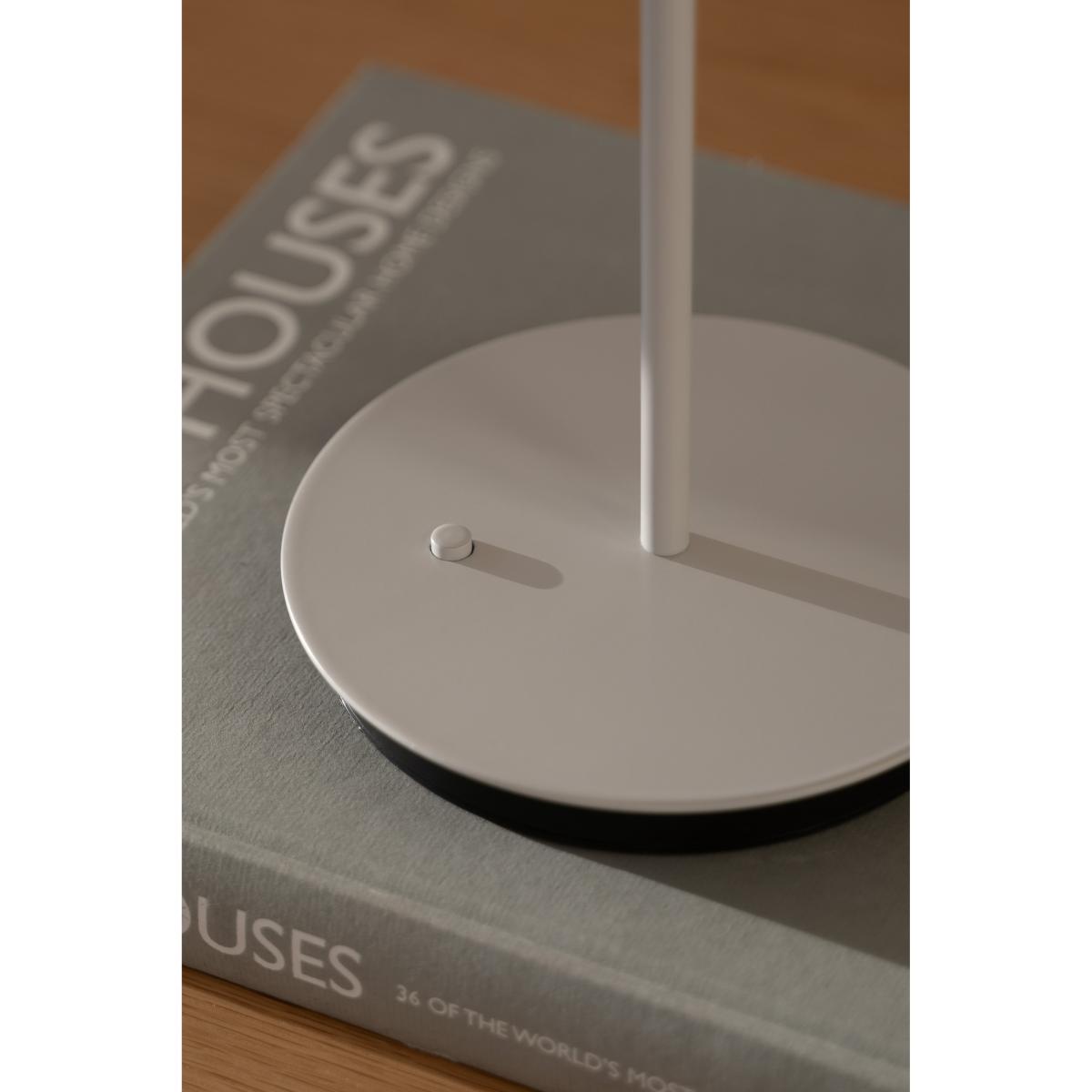 Umage Asteria Move portable table lamp Monochrome-nuance mist – image 3