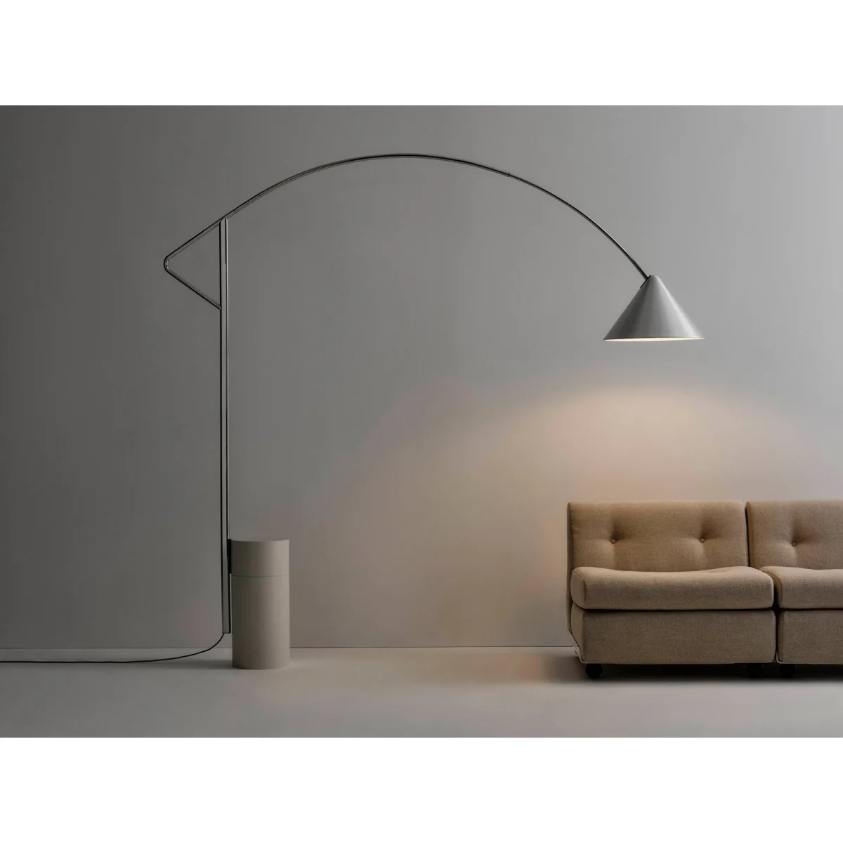 HAY Compass floor lamp Silver-coloured – image 2