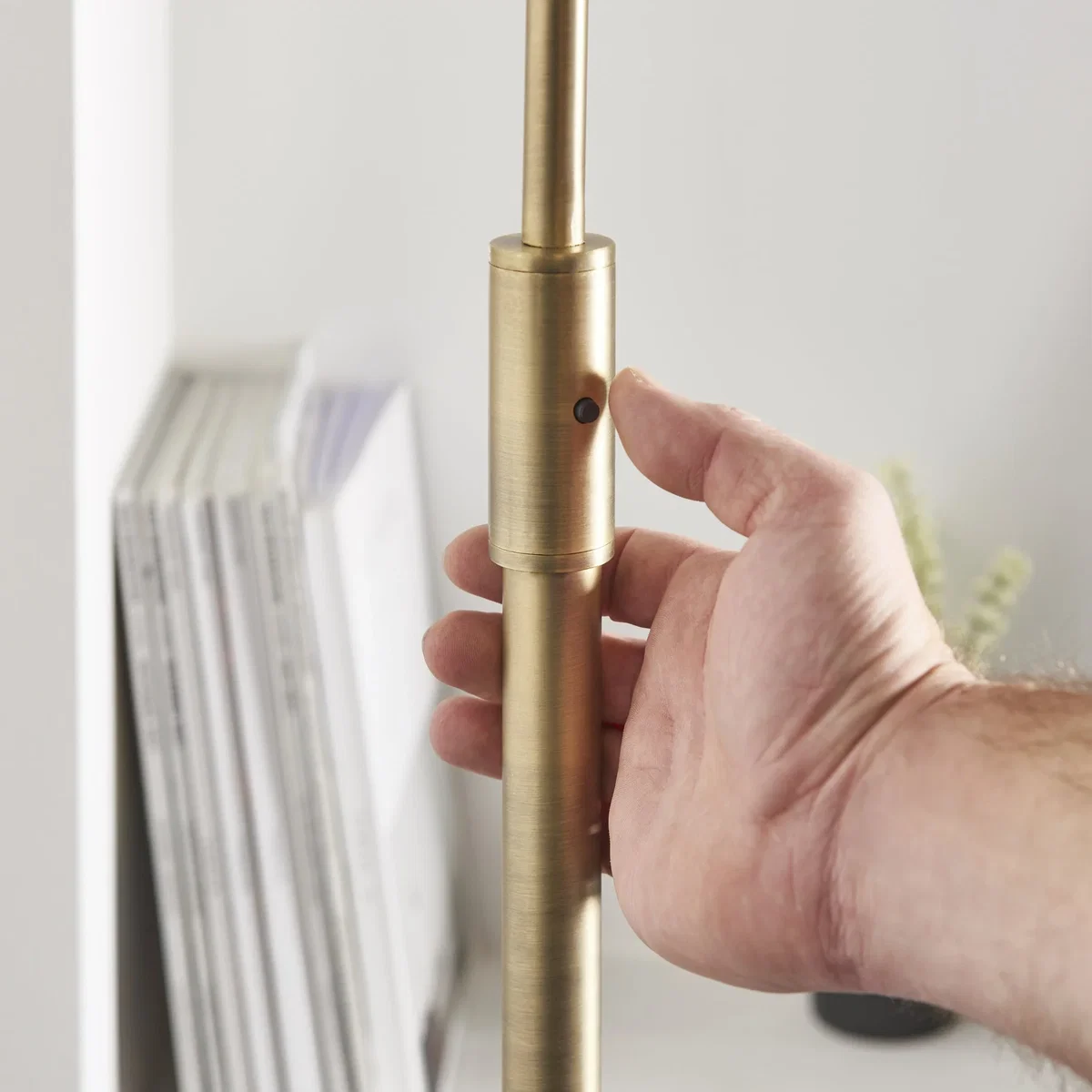 Otto Floor Lamp Antique Brass – image 3