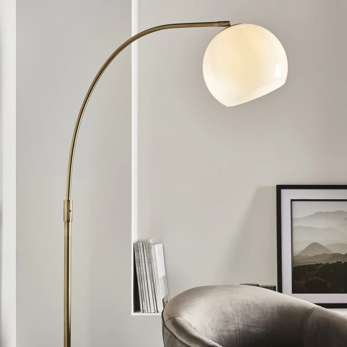 Otto Floor Lamp Antique Brass – image 6