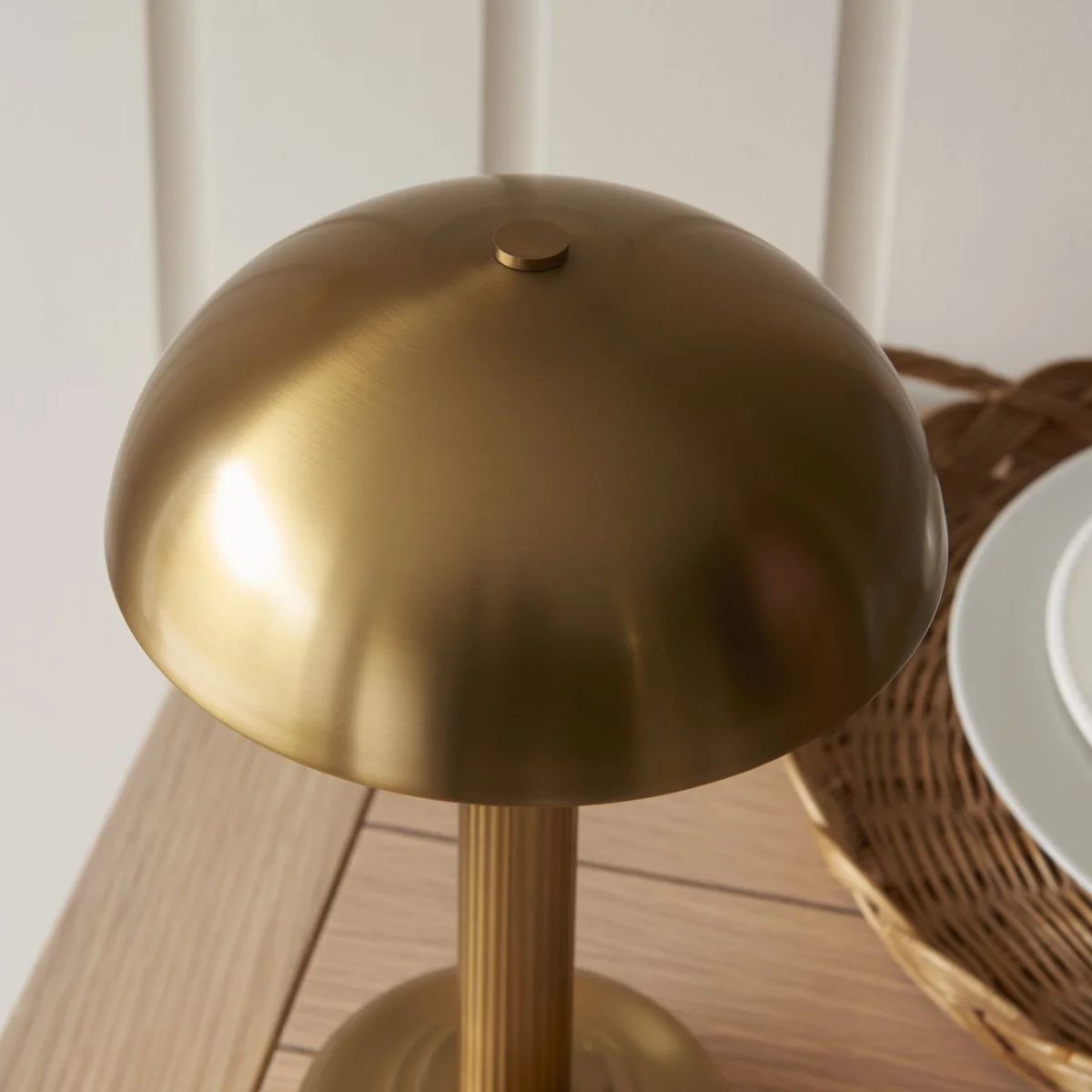 Bridport Rechargeable Table Lamp – image 4