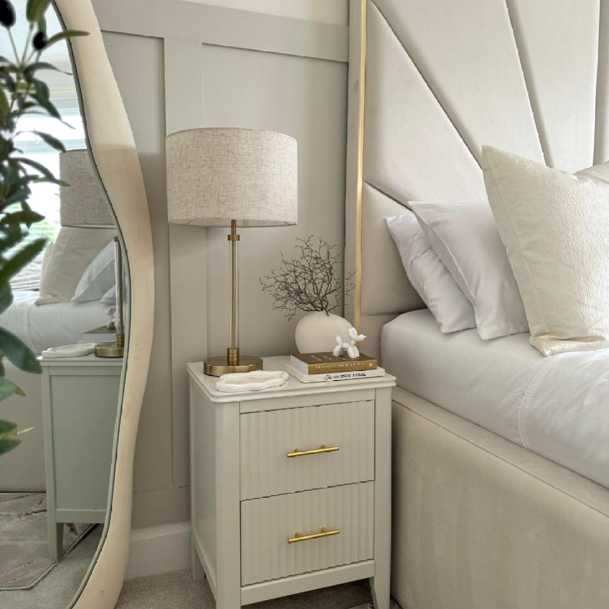 Siena Bronze Table Lamp with Natural Shade – image 3