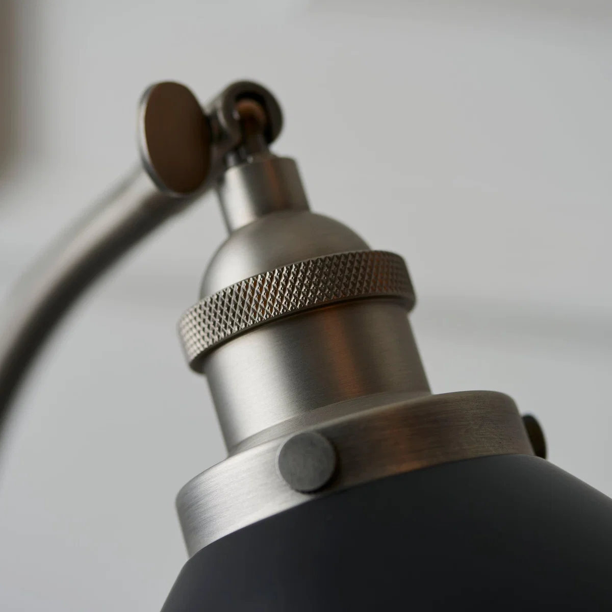 Franklin Pewter Adjustable Desk Lamp – image 4