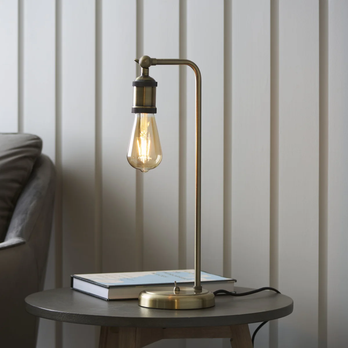 Hal Table Lamp Antique Brass – image 1