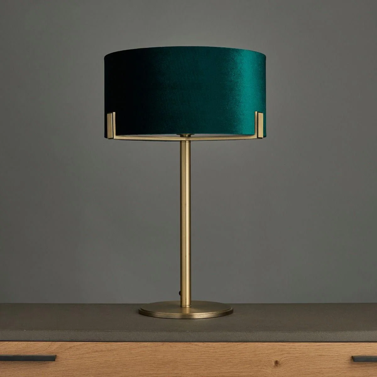 Hayfield Antique Brass & Green Velvet Table Lamp – image 4