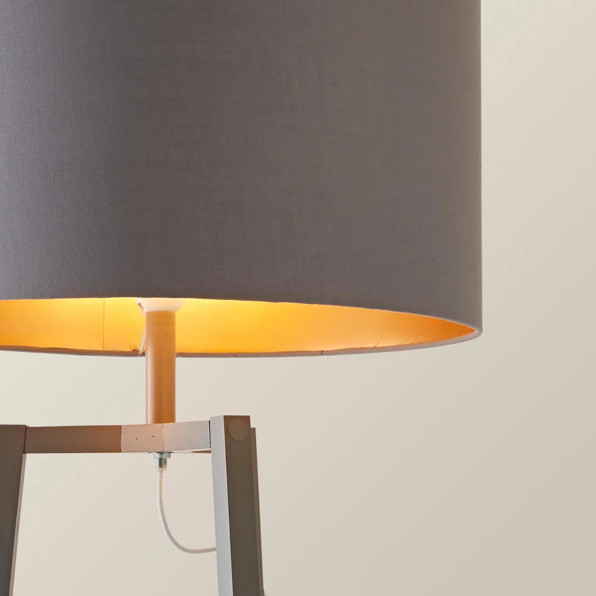 Hiru Grey 3 Tier Shelf Floor Lamp with Grey and Copper Shade - Grey / Yes - Grey and Copper – image 1