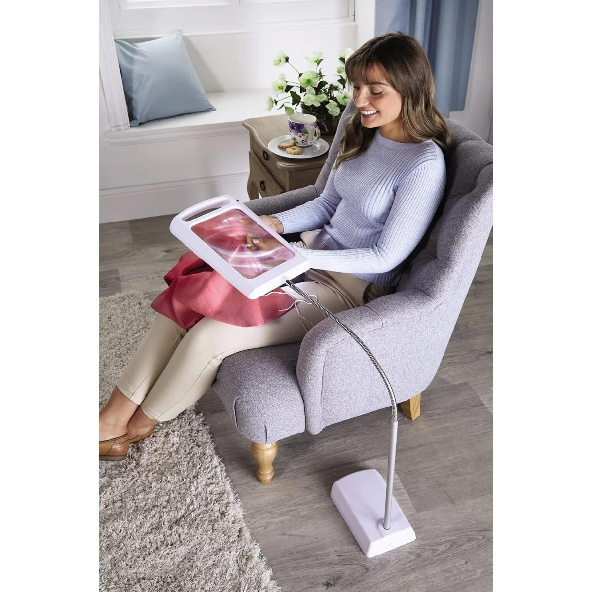 Magnifying Floor Lamp with LED Light - White, Silver – image 4