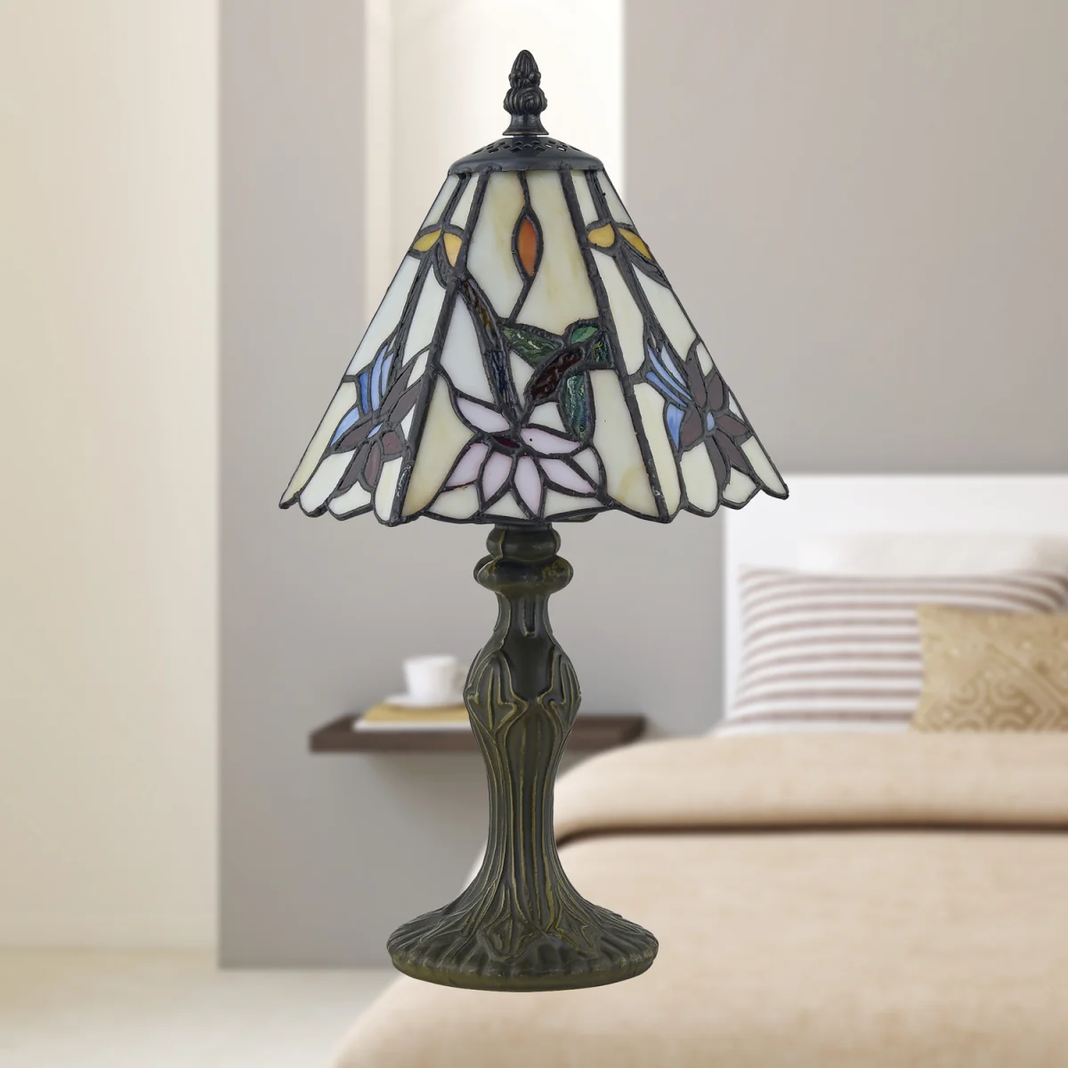 Chichester Table Lamp With Shade - Antique Brass And Tiffany Decorated Glass – image 6