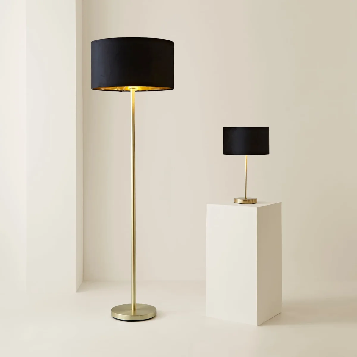 Charlie Gold Table Lamp with Metallic Shade - Black / 0.71kg – image 7