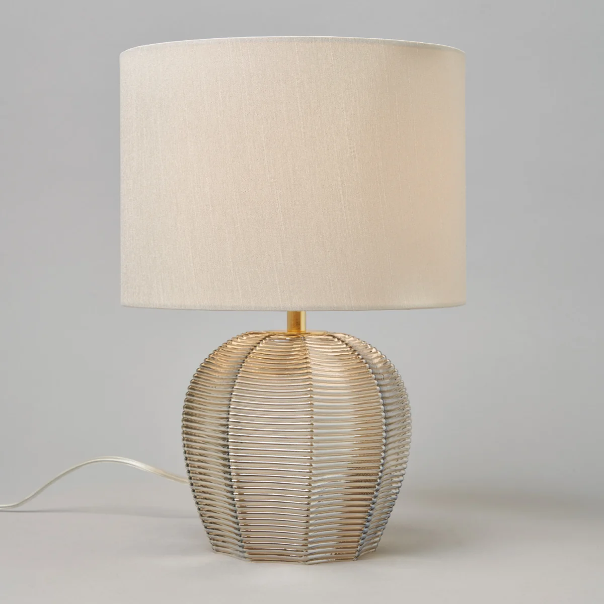 Henrietta Herringbone Glass Table Lamp - Gold – image 5