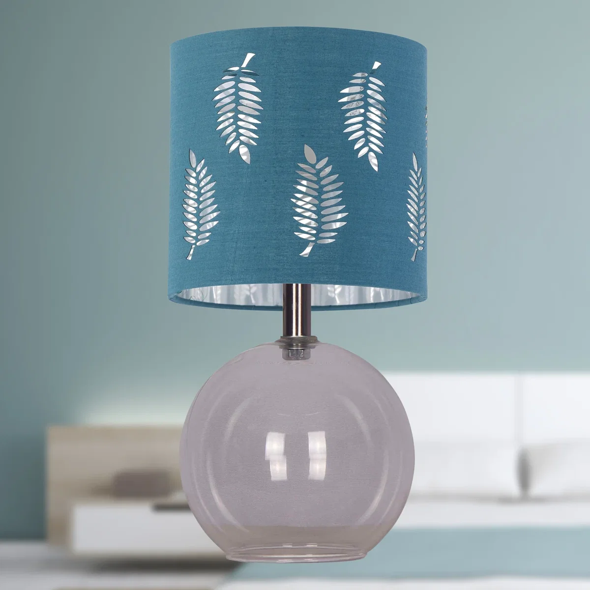 Set Of 2 Buck Clear Glass Table Lamps With Teal Fern Shade - Clear & Teal – image 4