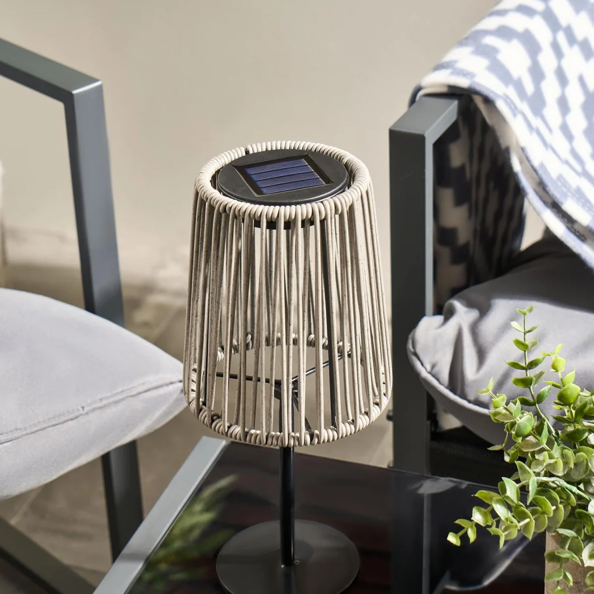 Solar Rattan Floor Lamp - Grey – image 5