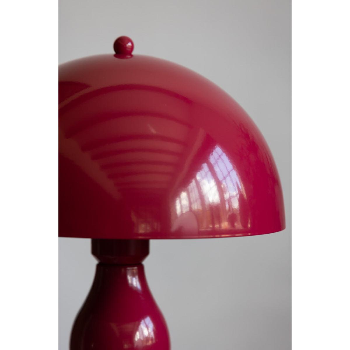 Raspberry Red Wavy Retro Table Lamp – image 4