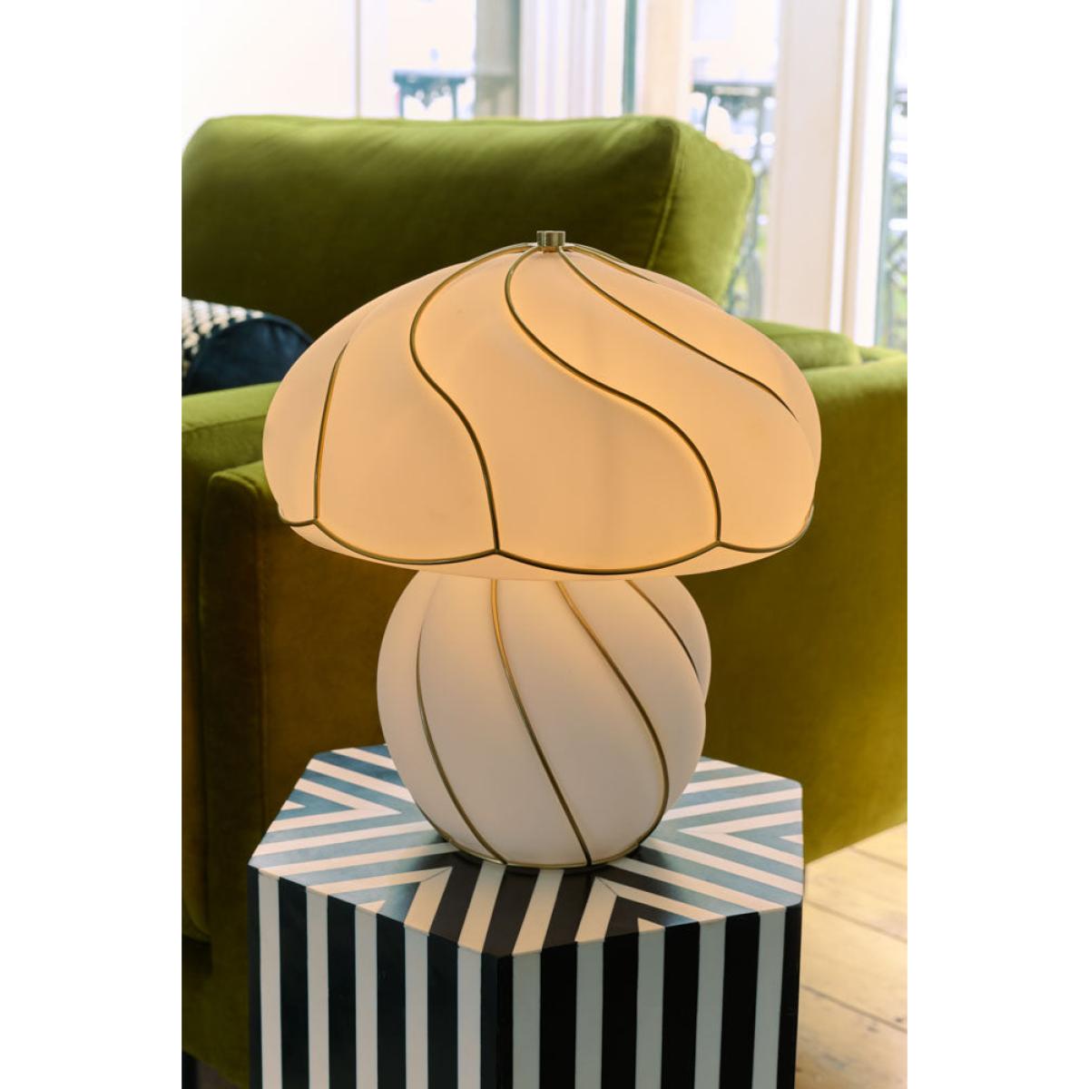 Beautiful Mushroom Hayworth Table Lamp – image 4
