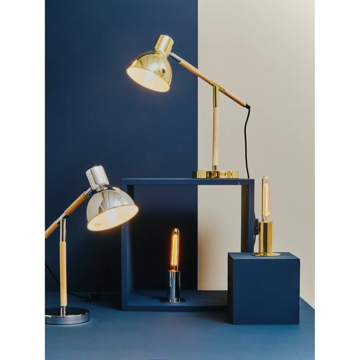 Stockholm Adjustable Desk Lamp in Chrome Finish – image 4
