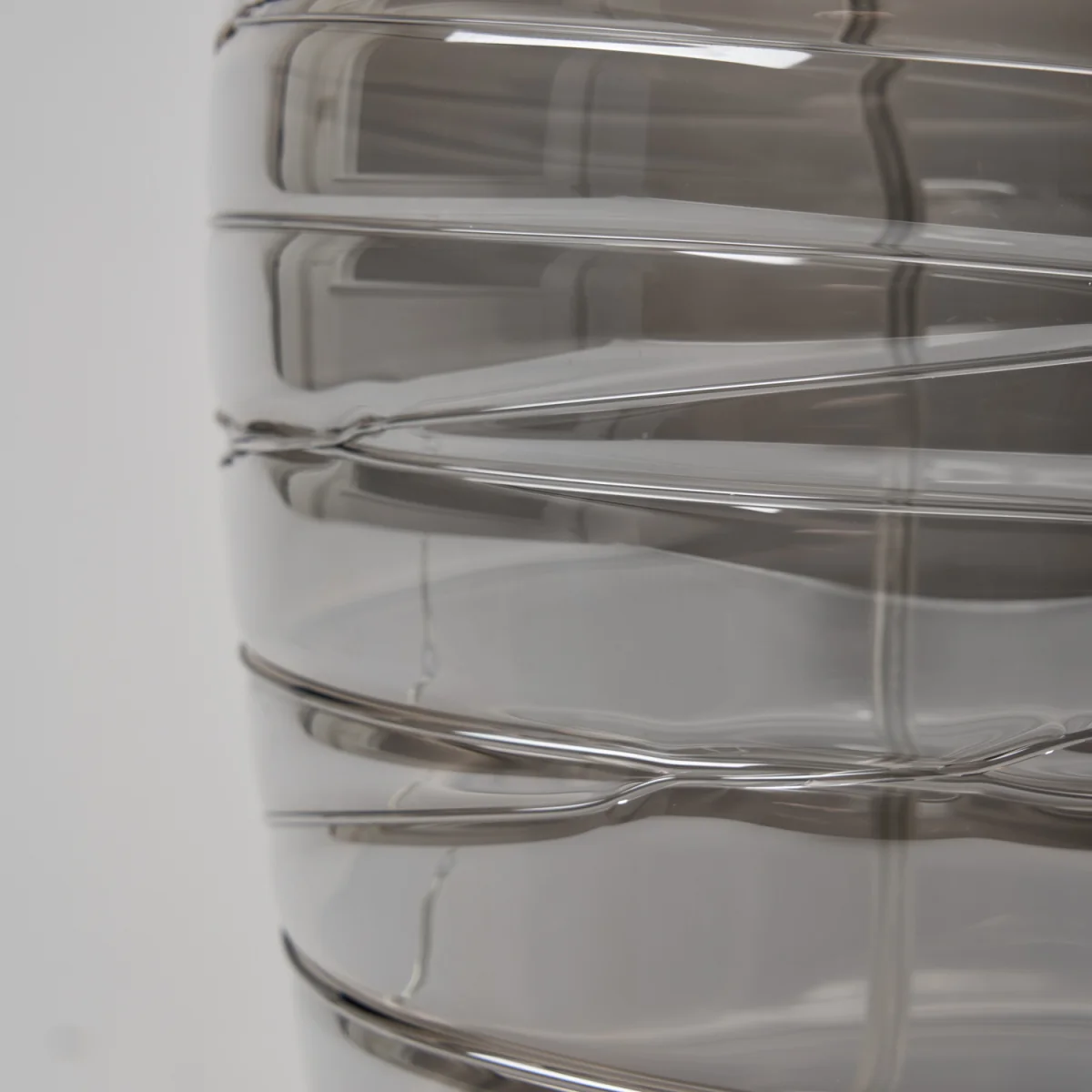 Rita Ripple Glass Table Lamp - Grey – image 4