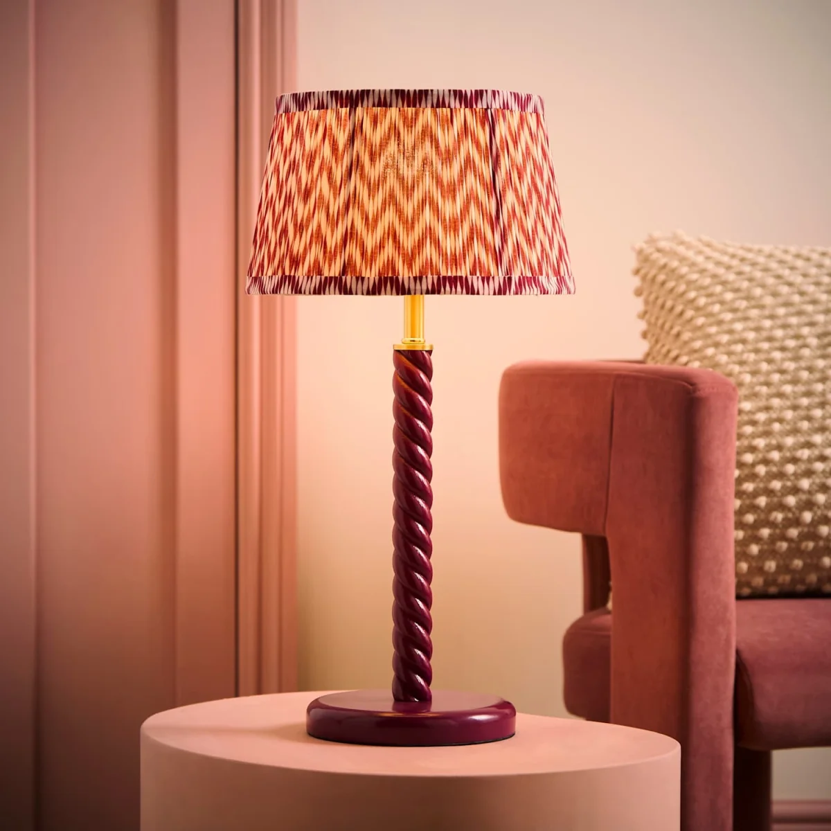 Amara Pink Twist Table Lamp - Chevron Pleat Shade / No - Pink – image 4