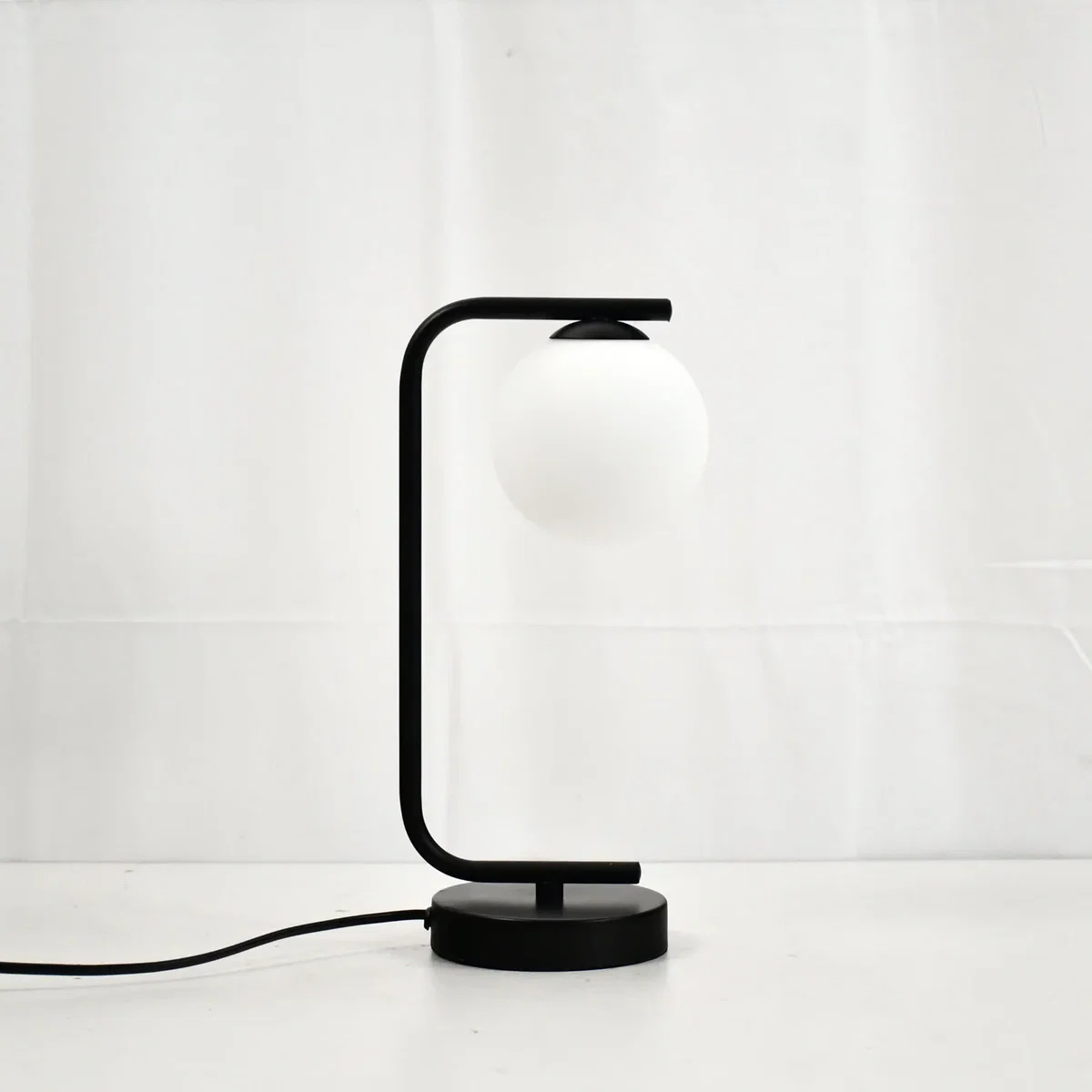 Set Of 2 Grosvenor  Black Table Lights With Glass Globes - Black & White – image 4