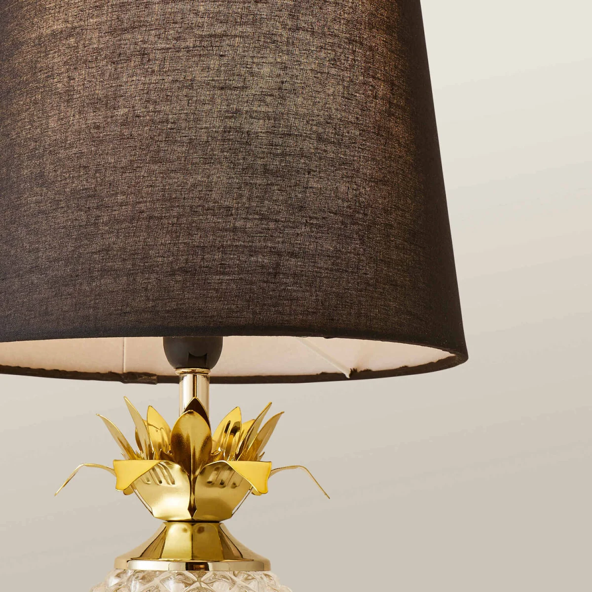 Pineapple Table Lamp with Tapered Shade - Gold / Yes – image 5