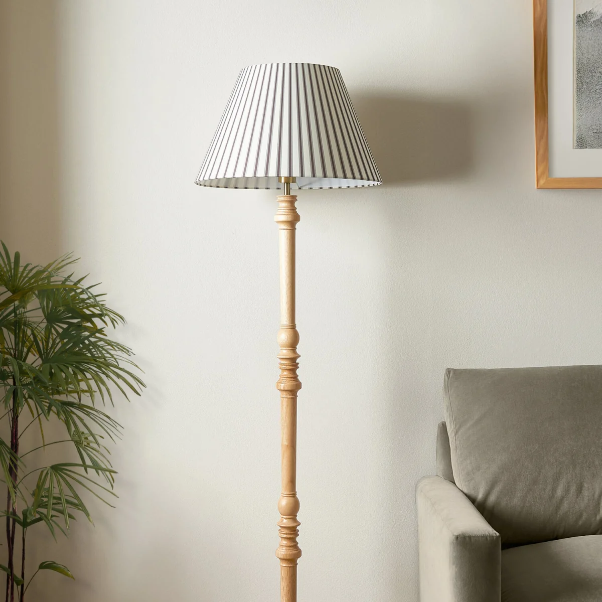 Julian Floor Lamp - Wood And Striped Fabric – image 7