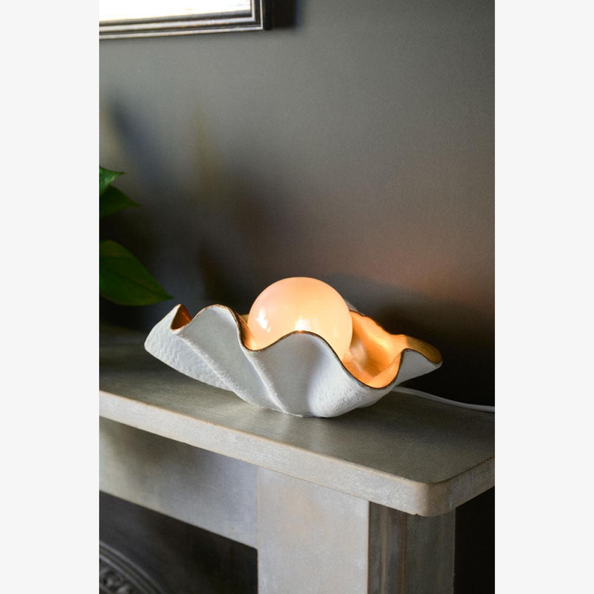 Clam Table Lamp – image 1