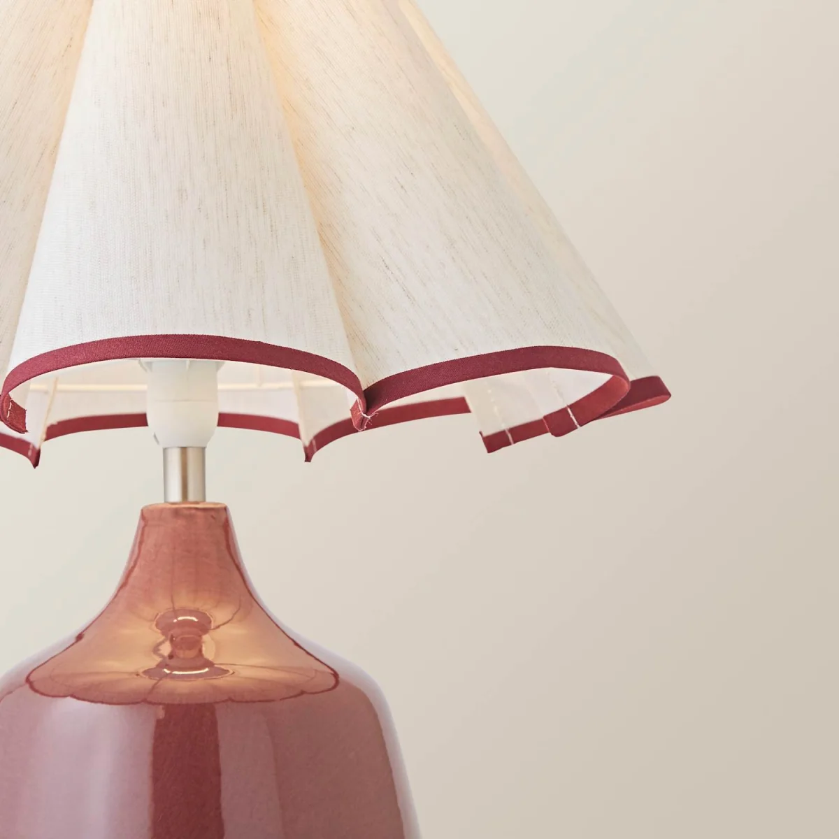 Jamie Glazed Ceramic Table Lamp with Scallop Trim Shade - Burgundy / Yes – image 5