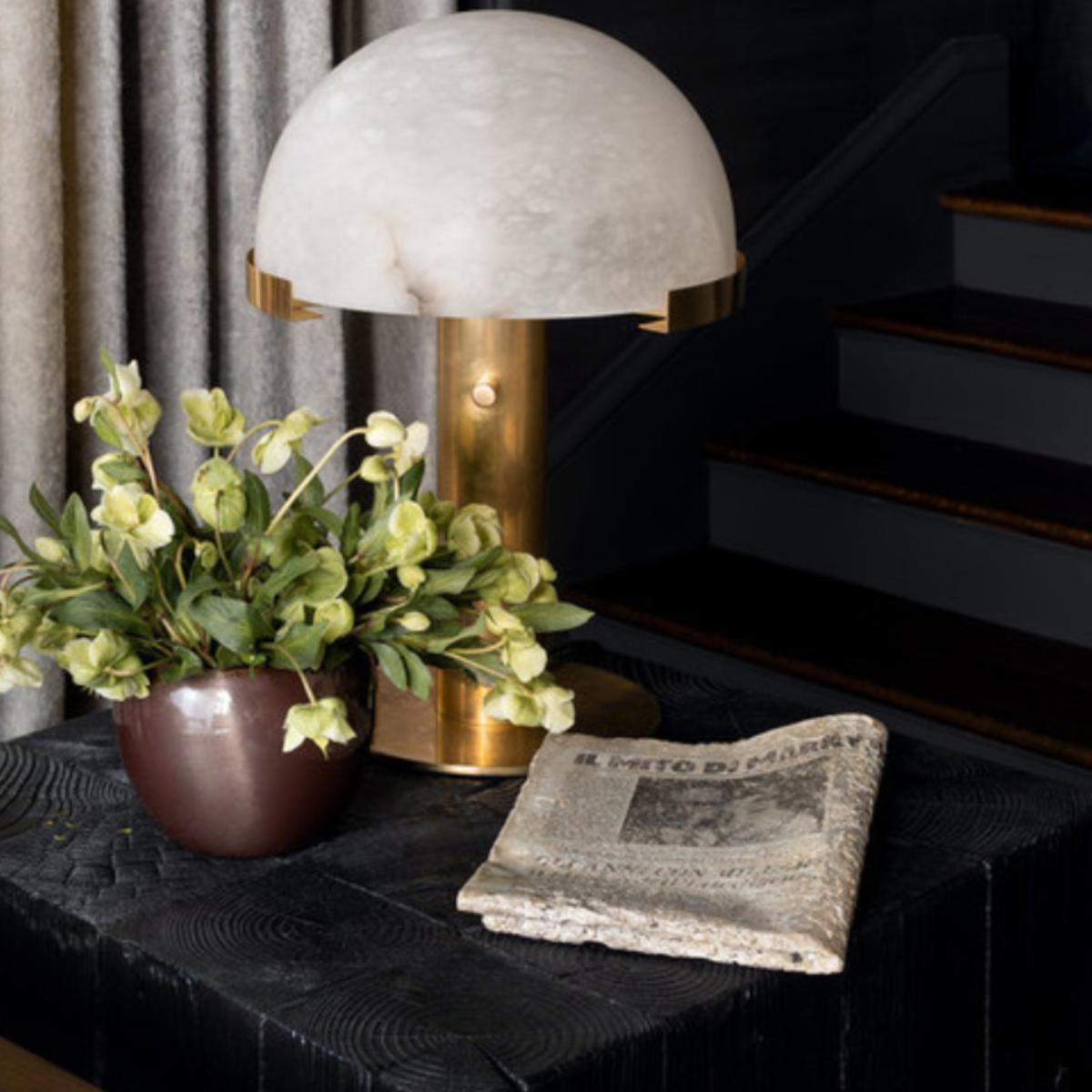 Visual Comfort | Kelly Wearstler | Melange Desk Lamp | Antique Burnished Brass – image 2