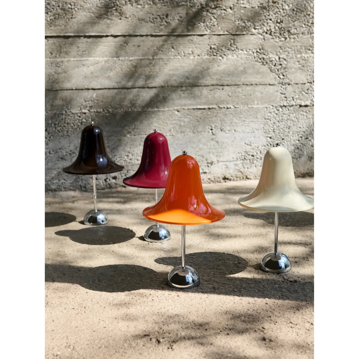 Small Portable Dimmable LED Table Lamp Pantop, Design Verner Panton – image 2