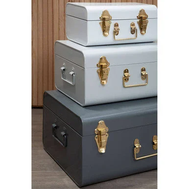 Set of Three Assorted Storage Trunks - Grey – image 9