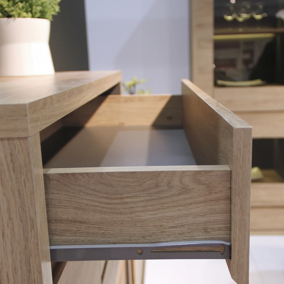 Shetland 1 Door 5 Drawer Cupboard - Oak – image 5